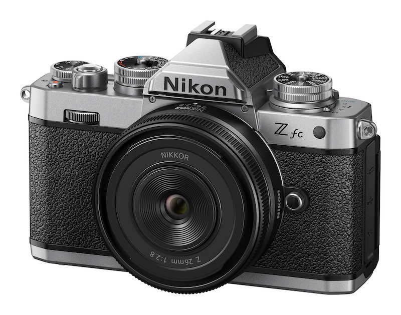 Nikon Z fc mit Nikkor 26mm f/2.8